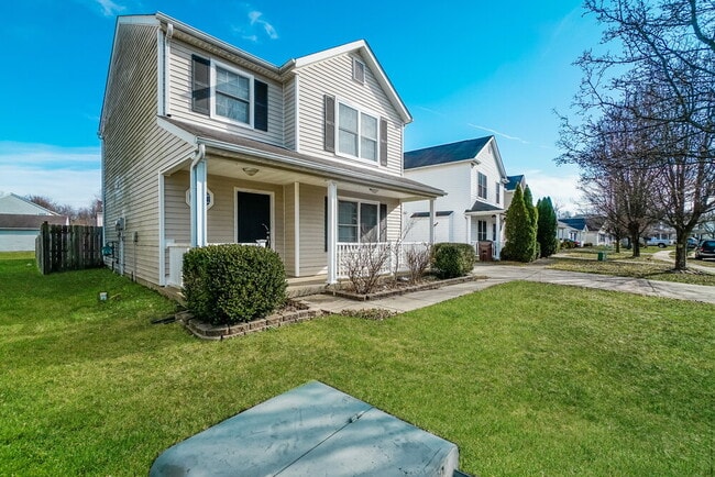 6220 Maravian Dr in Louisville, KY - Building Photo - Building Photo