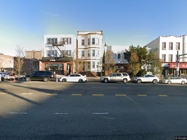 806 Kennedy Blvd, Unit 2