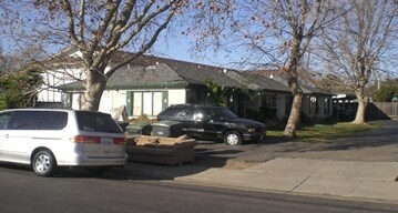 412 Carpenter St in Fairfield, CA - Building Photo