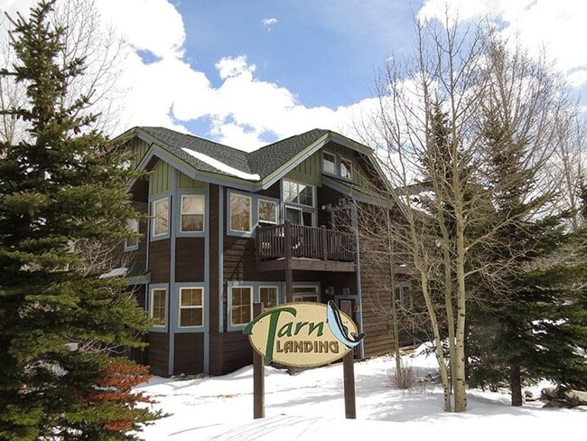 property at 700 Lakepoint Dr