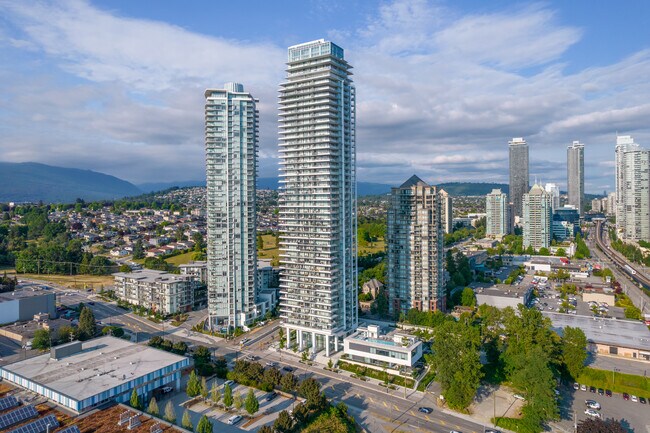 Triomphe Residences in Burnaby, BC - Building Photo - Building Photo