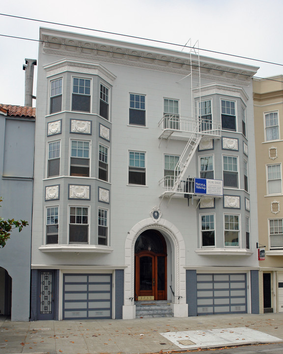 3755 Fillmore St in San Francisco, CA - Building Photo