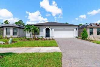 2357 Gabel Oak Dr in North Port, FL - Foto de edificio - Building Photo