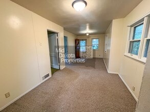 618 S Edmunds St in Mitchell, SD - Building Photo - Building Photo