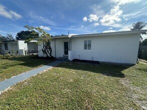 1308 NW 13th Ct in Fort Lauderdale, FL - Building Photo - Building Photo