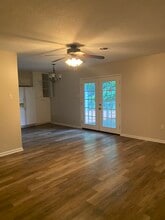 1108 Dona Dr in Bryan, TX - Building Photo - Building Photo