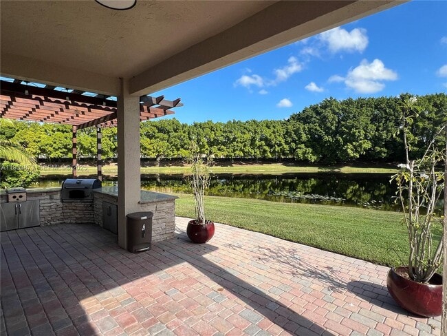 property at 3809 Eagle Ct