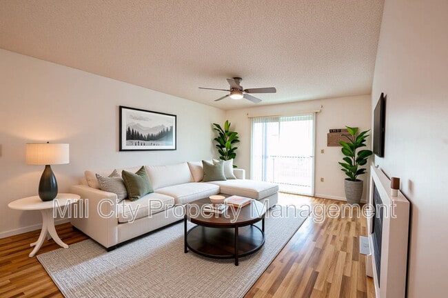 property at 8 Northbrook Dr