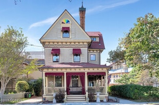 44 Ocean Pathway in Ocean Grove, NJ - Building Photo