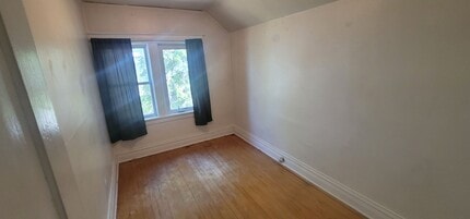 820 E Ninth St in Duluth, MN - Building Photo - Building Photo