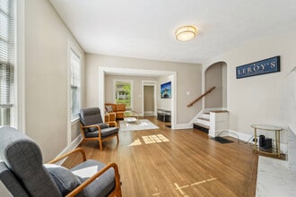 95 Leroy St, Unit A in Binghamton, NY - Building Photo - Building Photo