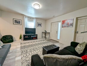 676 Markea Ave in Salt Lake City, UT - Building Photo - Building Photo
