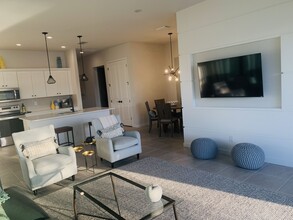 14747 Kingfisher Loop in Naples, FL - Foto de edificio - Building Photo