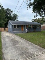 1083 Revere St in Fayetteville, NC - Building Photo