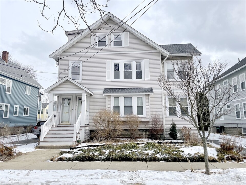 105 Webster St-Unit -105 in Arlington, MA - Building Photo