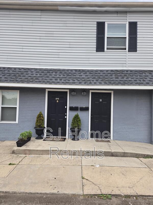 property at 215 S Pavilion Ave