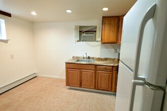 108 W 42nd St in Bayonne, NJ - Building Photo - Building Photo