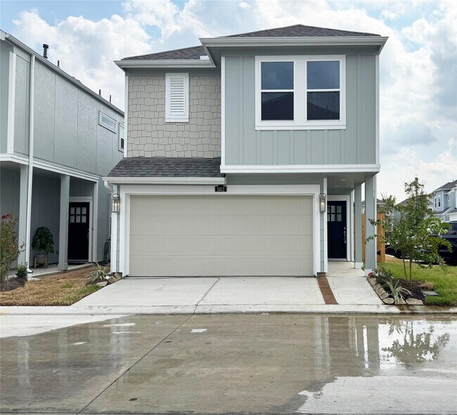 property at 1912 Huntly Chase Dr