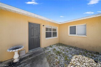 13403 Pine Needle Ln in Ft. Myers, FL - Building Photo - Building Photo