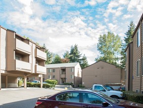 Kenmore Village in Kenmore, WA - Foto de edificio - Building Photo