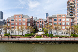 The Pier House in Jersey City, NJ - Building Photo - Building Photo