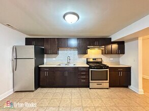 2942 W Adams St in Chicago, IL - Building Photo - Building Photo