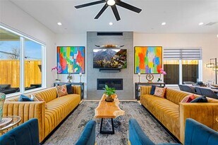 3111 Hedgerow Dr in Dallas, TX - Building Photo