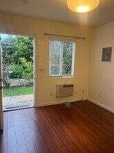 1950 S Bentley Ave in Los Angeles, CA - Building Photo - Building Photo