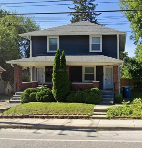 property at 811 E 52nd St