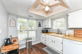 2502 Chaseway Ct in Indianapolis, IN - Building Photo - Building Photo