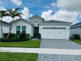5461 Pecan Dr in Westlake, FL - Building Photo