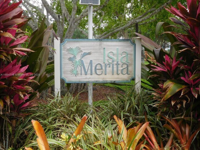 property at 3686 W Citrus Trce