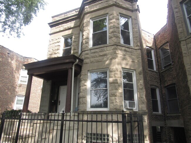 6525 S Vernon Ave in Chicago, IL - Building Photo - Building Photo