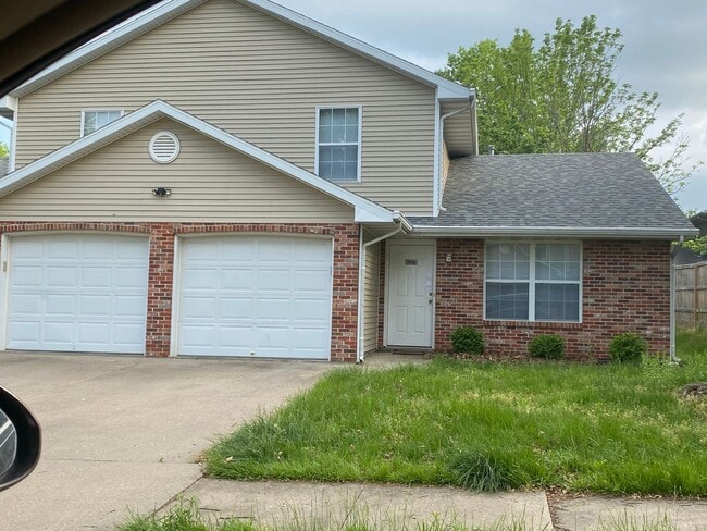 property at 2416-2418-2418 Santa Rosa Ct