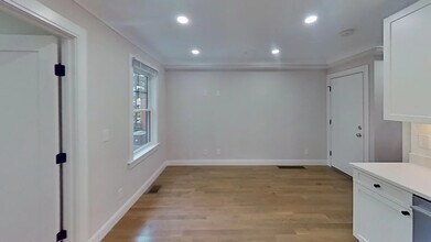 12 Lopez Ave in Cambridge, MA - Foto de edificio - Building Photo