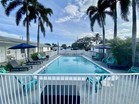 510 SW 7th St, Unit 510 in Hallandale Beach, FL - Building Photo