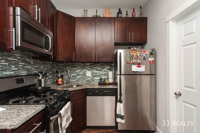 property at 1338 W Huron St