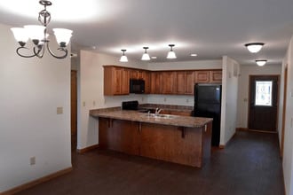 Clarion Park Estates in Garden City, KS - Building Photo - Interior Photo