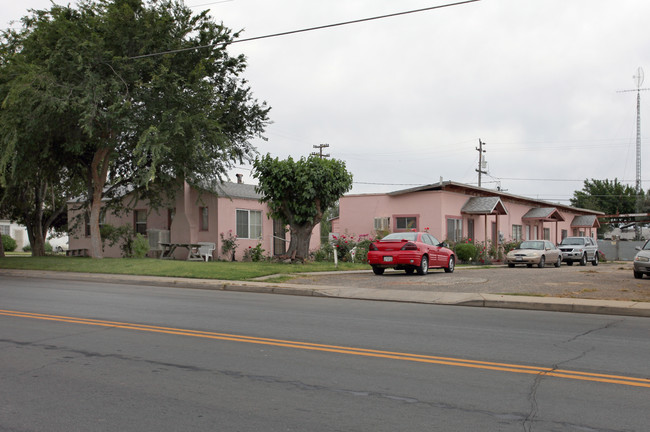 738 Main St in Livingston, CA - Building Photo - Building Photo