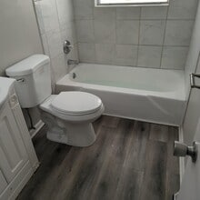 6205 N Devonshire Dr in Peoria, IL - Building Photo - Building Photo