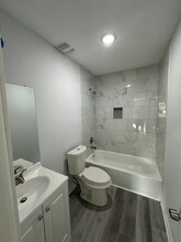 215 Birch St in Lake Jackson, TX - Building Photo - Building Photo