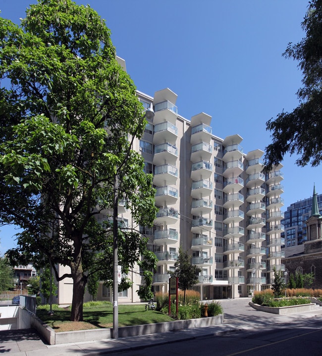 40 Delisle Apartments in Toronto, ON - Building Photo - Building Photo