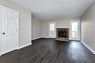 5516 Kaplan Dr, Unit Unit C in Raleigh, NC - Building Photo - Building Photo