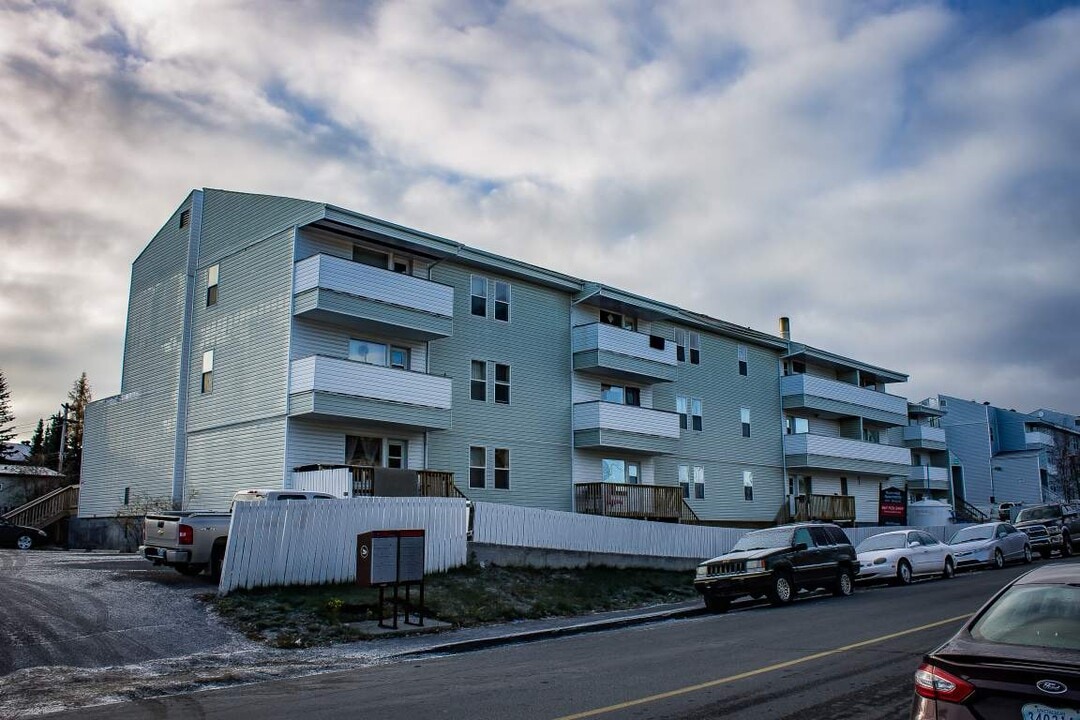 Rockridge Apartments in Yellowknife, NT - Building Photo