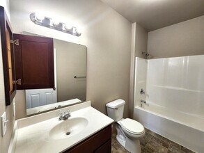 2230 W Lake Rd in North Liberty, IA - Building Photo - Building Photo