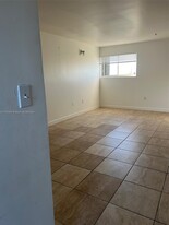 11000 SW 200th St in Cutler Bay, FL - Building Photo - Building Photo