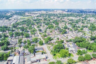 5320 Polk St in Houston, TX - Building Photo - Building Photo