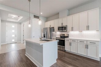 4507 E Martin Luther King Jr Blvd in Austin, TX - Building Photo - Building Photo