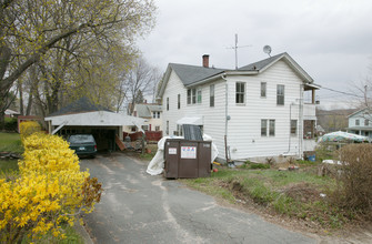 250 New Litchfield St in Torrington, CT - Building Photo - Building Photo