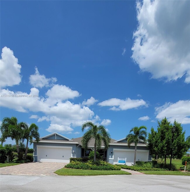 13946 SW Gingerline Dr in Port St. Lucie, FL - Building Photo - Building Photo